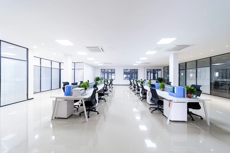四川零零柒弱電工程公司帶你認(rèn)識(shí)，工廠辦公室場(chǎng)景下需要配備哪些安防設(shè)備？