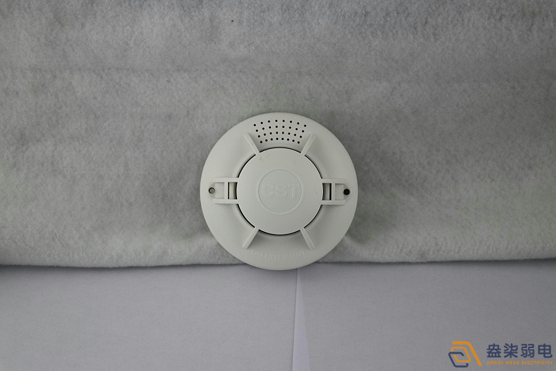 小區(qū)為什么必須安裝煙霧報警器？